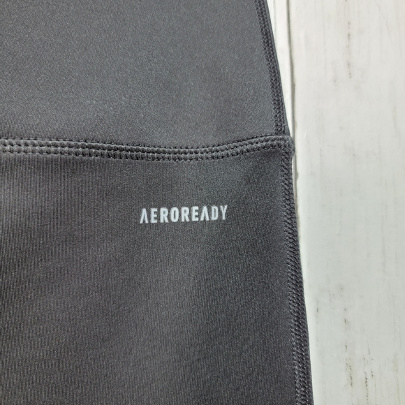 Adidas Women's Primegreen Black Aeroready ⅞ Length Spellout Leggings Size Medium - Picture 3 of 7